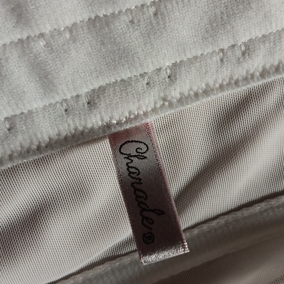 Corset - Picture 8 of 11